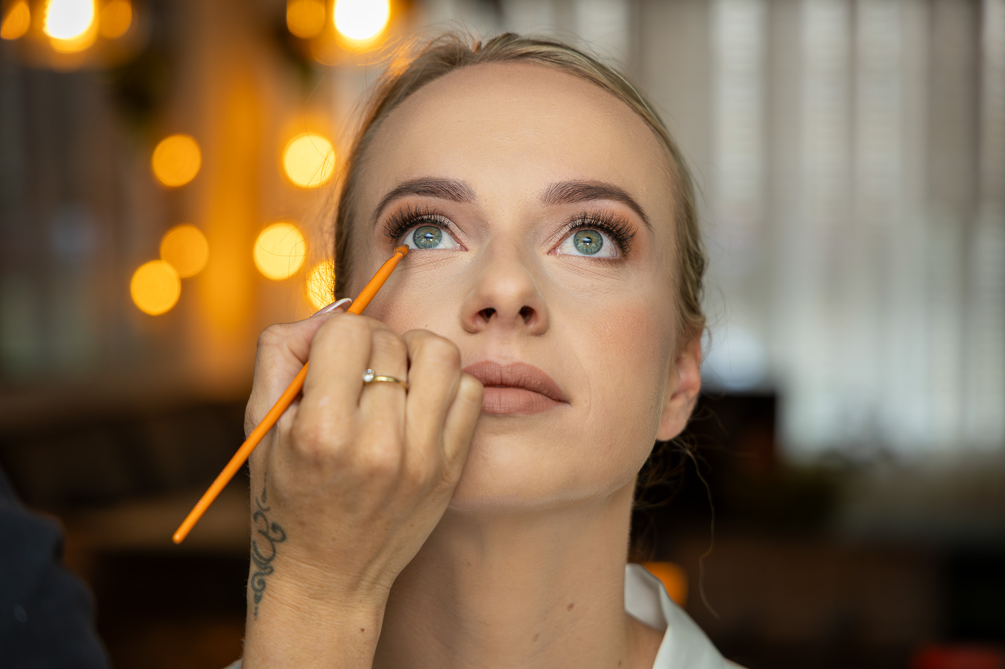 <p>Bekijk jezelf<br><strong>door mijn lens</strong></p>